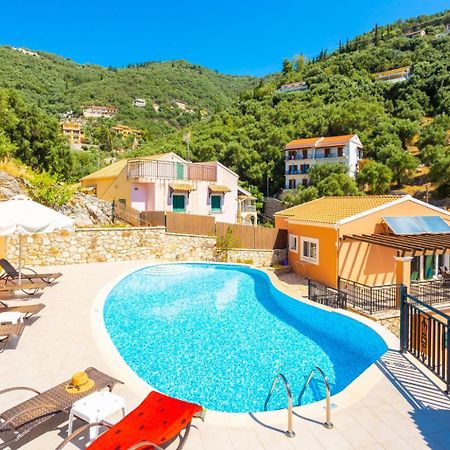Villa Konstantinos Katávolos 외부 사진